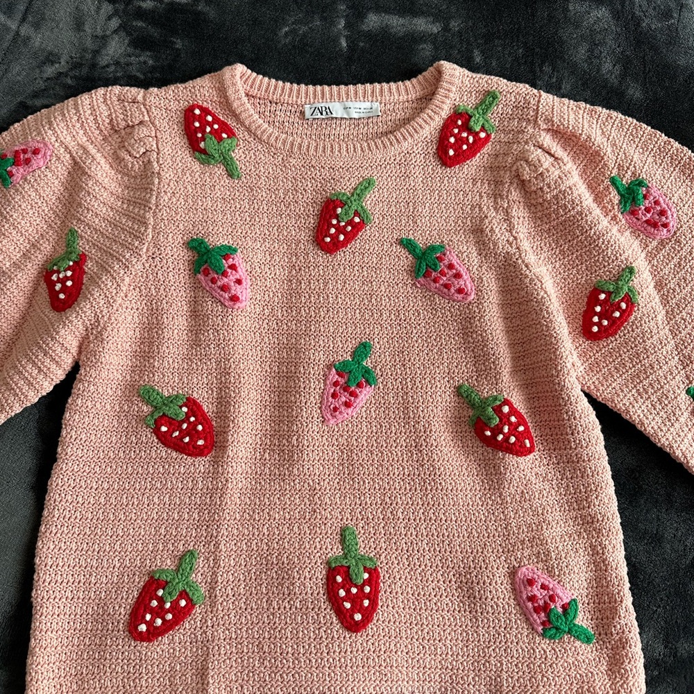 Zara Pink Strawberry Knit Sweater - Picture 4 of 6